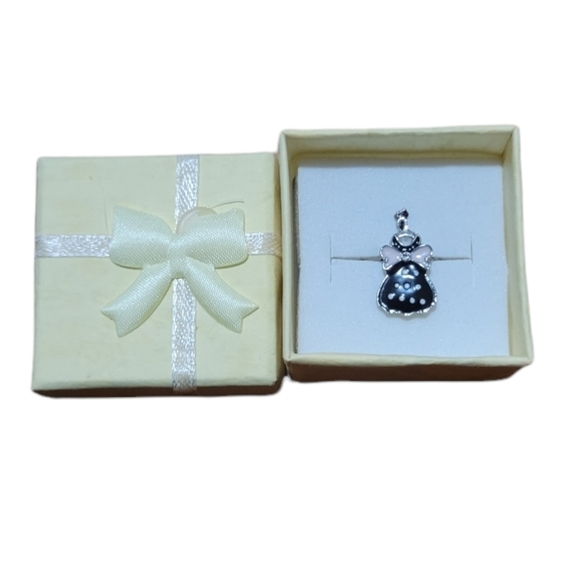 Adjustable‎ Black Dress Kid's Ring (NWOT) - Picture 1 of 1